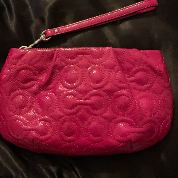 Coach fuchsia wristlet - Picture 4 of 5
